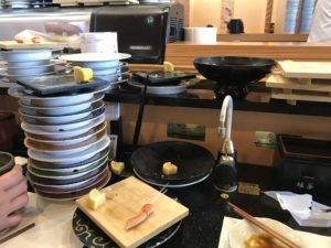 大分の回転寿司チェーン「水天」で超美味しい寿司たらふく食べてきた！